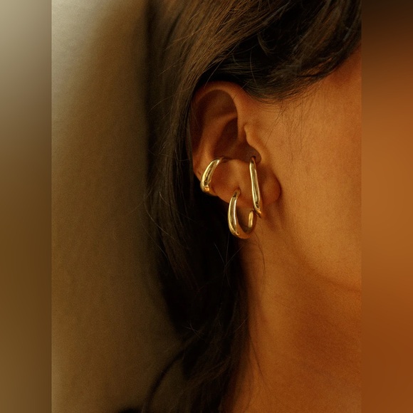 FARIS SSENSE Exclusive Rose Gold Vero Ear Cuff - Picture 2 of 5